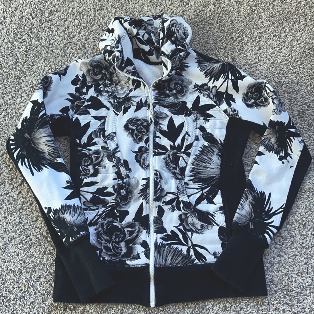 Rare Lululemon black and white floral jacket